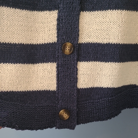 Cable & Gauge Blue and White Striped Sweater - Picture 4 of 6